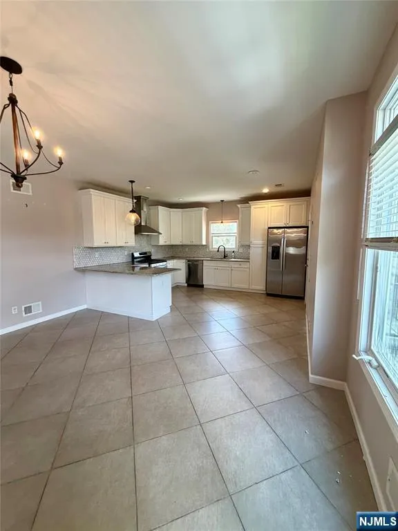344 2nd Avenue Lyndhurst, NJ 07071