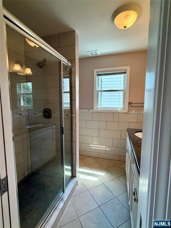344 2nd Avenue Lyndhurst, NJ 07071