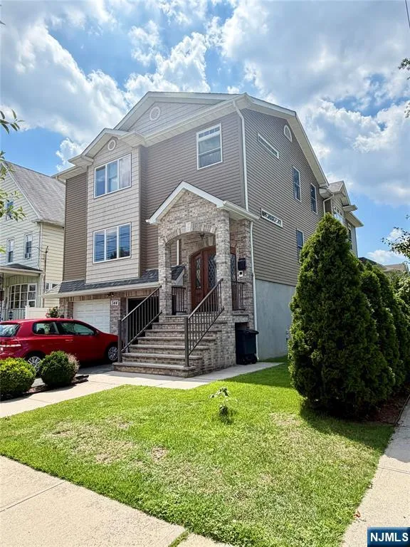 344 2nd Avenue Lyndhurst, NJ 07071
