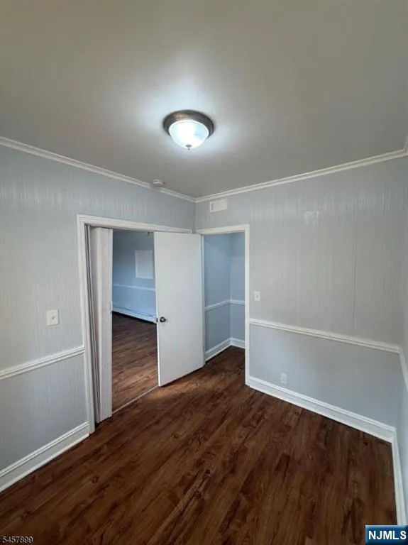 91 Lyons Avenue Newark, NJ 07112
