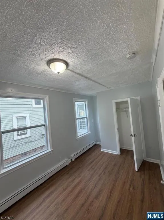 91 Lyons Avenue Newark, NJ 07112