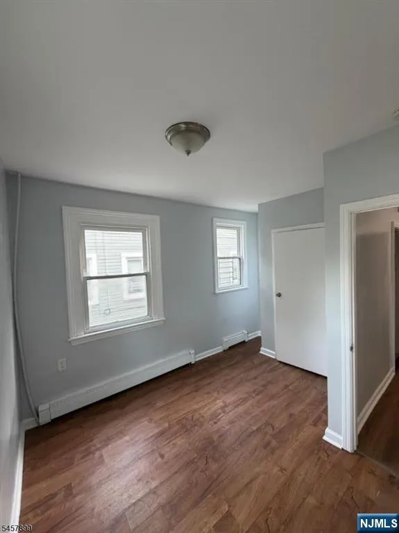 91 Lyons Avenue Newark, NJ 07112
