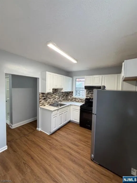 91 Lyons Avenue Newark, NJ 07112