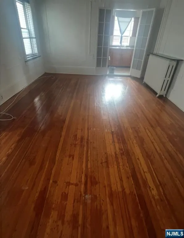 807 Abbott Boulevard 4 Fort Lee, NJ 07024