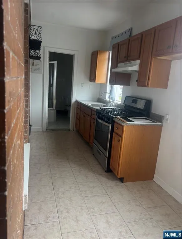 807 Abbott Boulevard 4 Fort Lee, NJ 07024