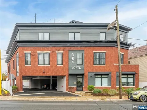 384 Paterson Avenue 203