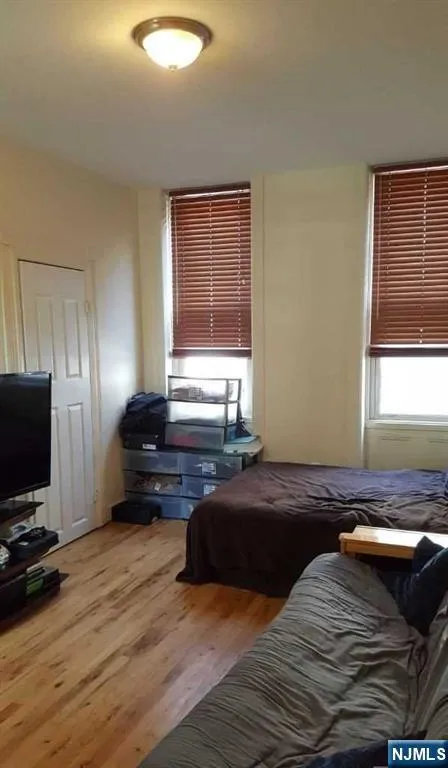 107 4th Street 1W Hoboken, NJ 07030