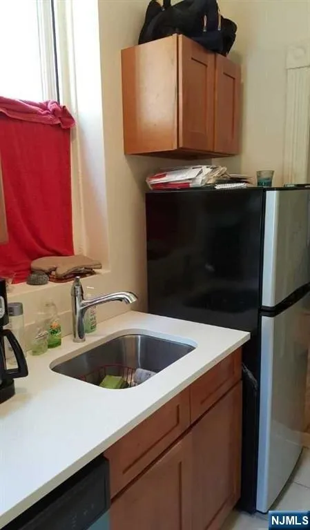107 4th Street 1W Hoboken, NJ 07030
