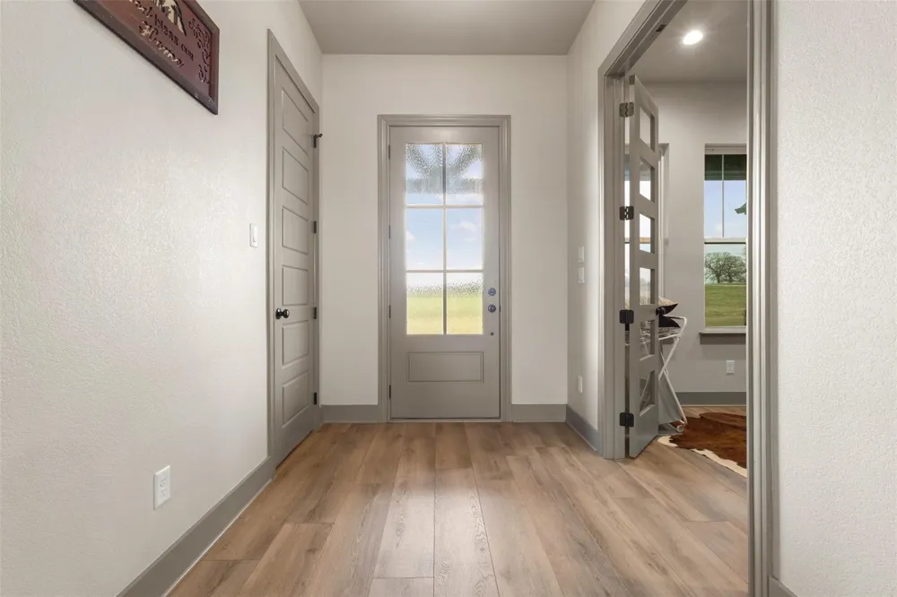 170 Rolling Hills Boulevard Alvord, TX 76225