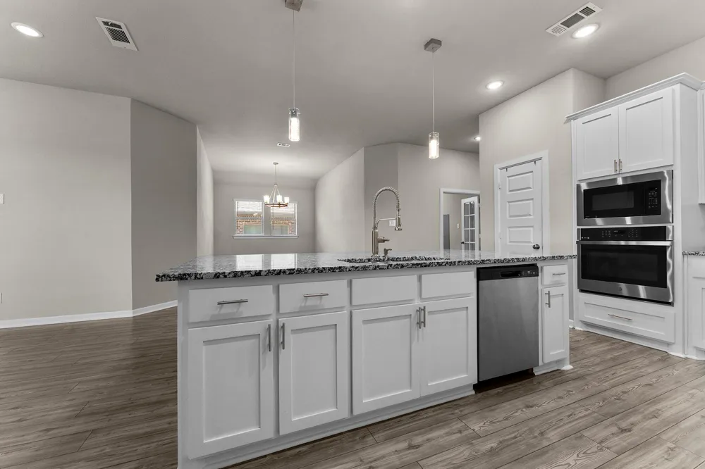 102 Camelia Street Garland, TX 75043