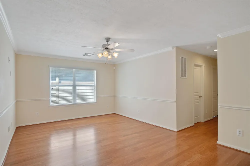 5420 Petty Street Houston, TX 77007
