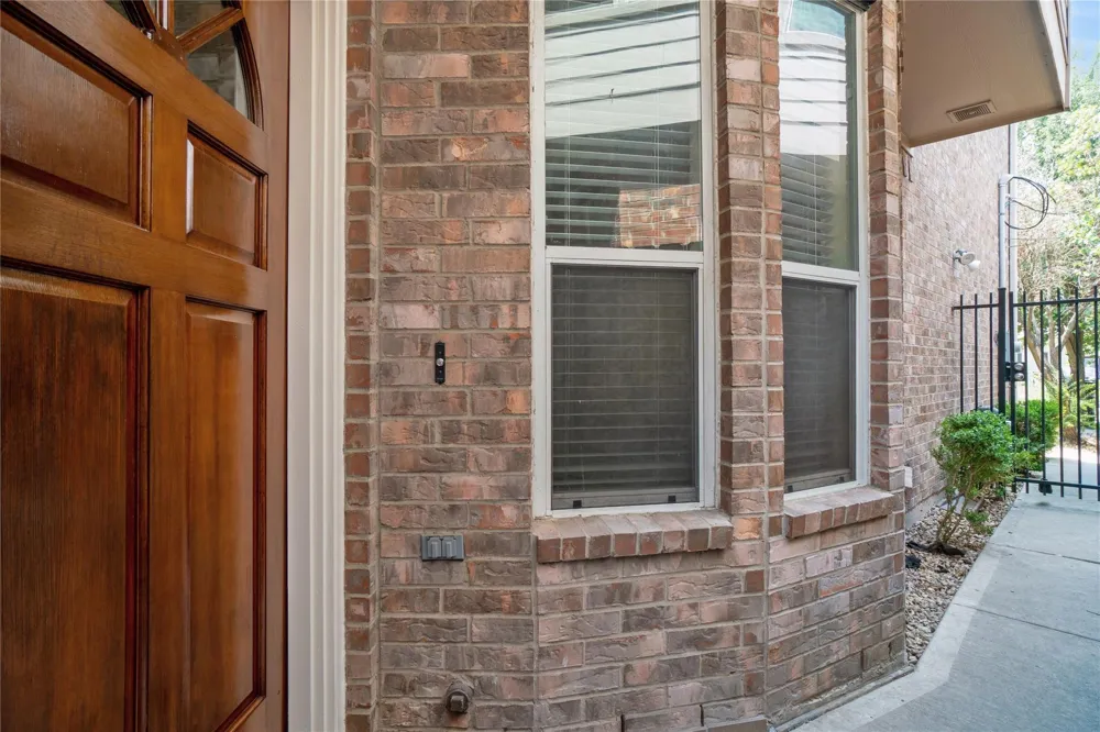 5420 Petty Street Houston, TX 77007