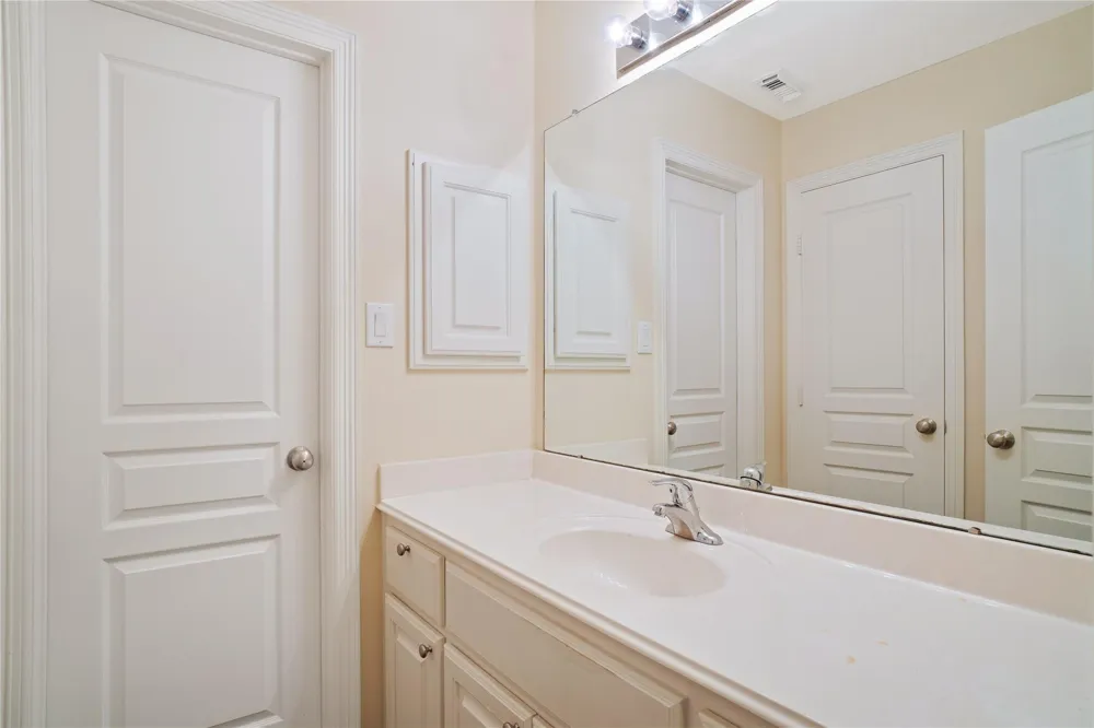 5420 Petty Street Houston, TX 77007