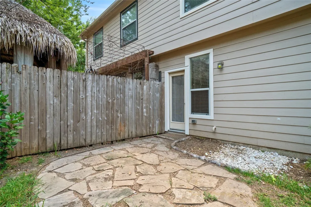 5420 Petty Street Houston, TX 77007