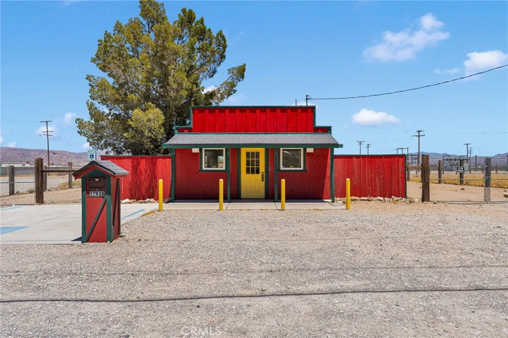 32838 Old Woman Springs Lucerne Valley, CA 92356