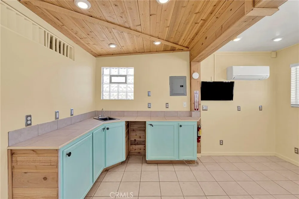 32838 Old Woman Springs Lucerne Valley, CA 92356