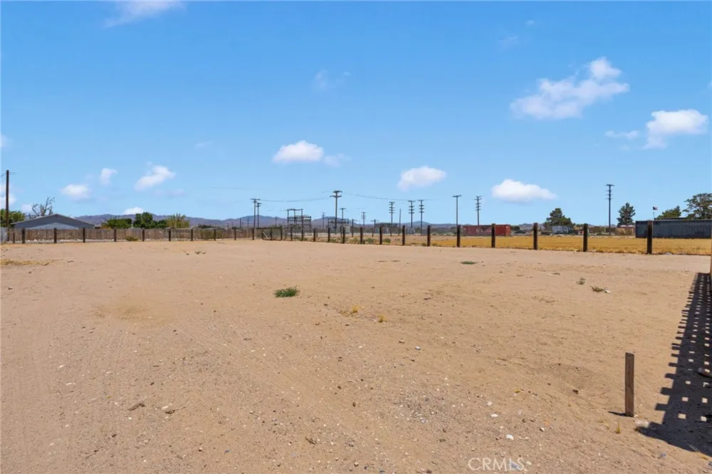 32838 Old Woman Springs Lucerne Valley, CA 92356