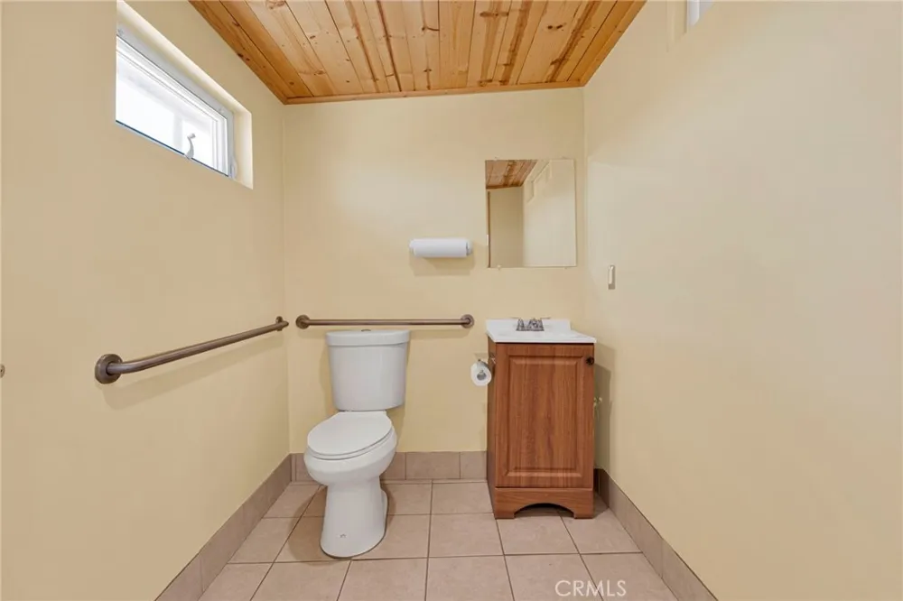 32838 Old Woman Springs Lucerne Valley, CA 92356
