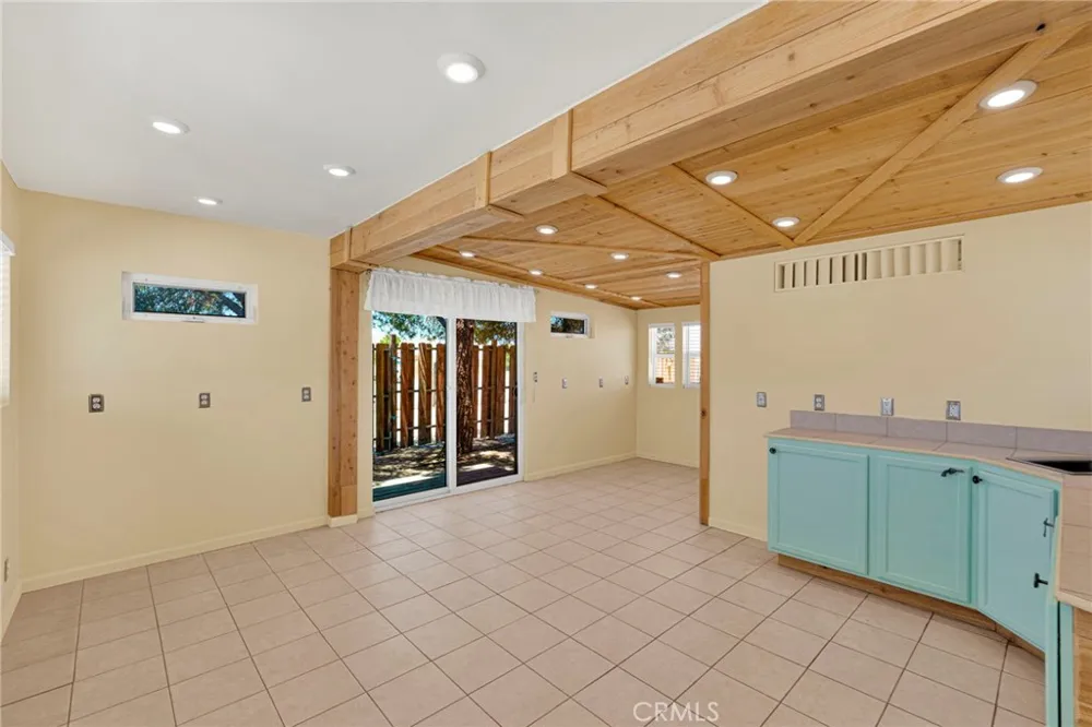 32838 Old Woman Springs Lucerne Valley, CA 92356