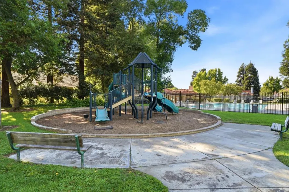 4671 Laurie #101 Livermore, CA 94550