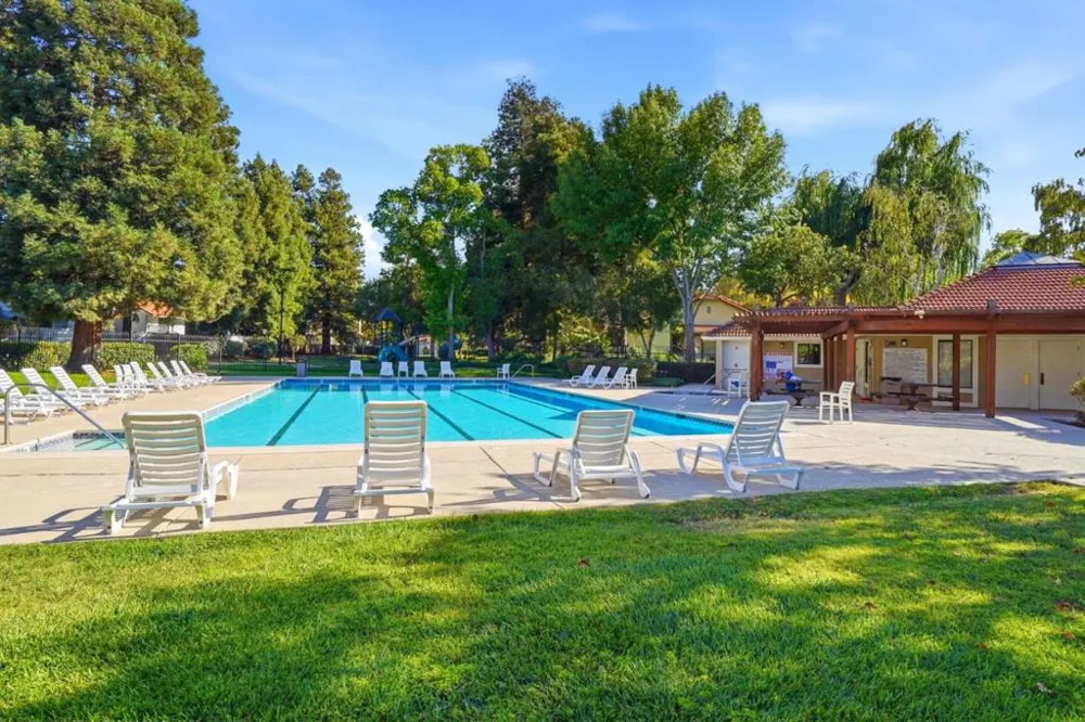 4671 Laurie #101 Livermore, CA 94550