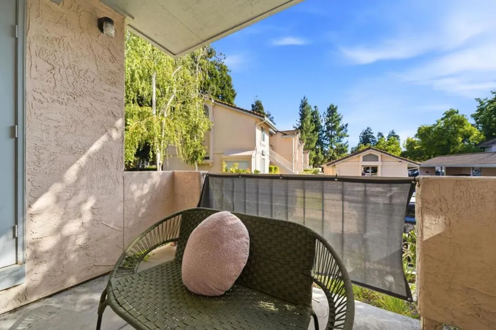 4671 Laurie #101 Livermore, CA 94550