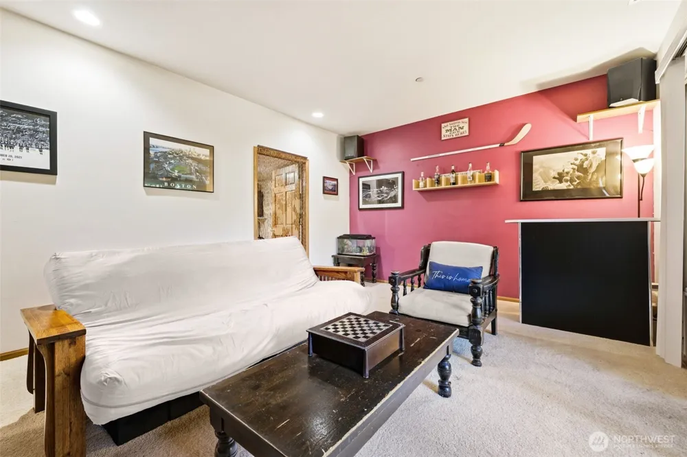 11033 169th Place NE Redmond, WA 98052