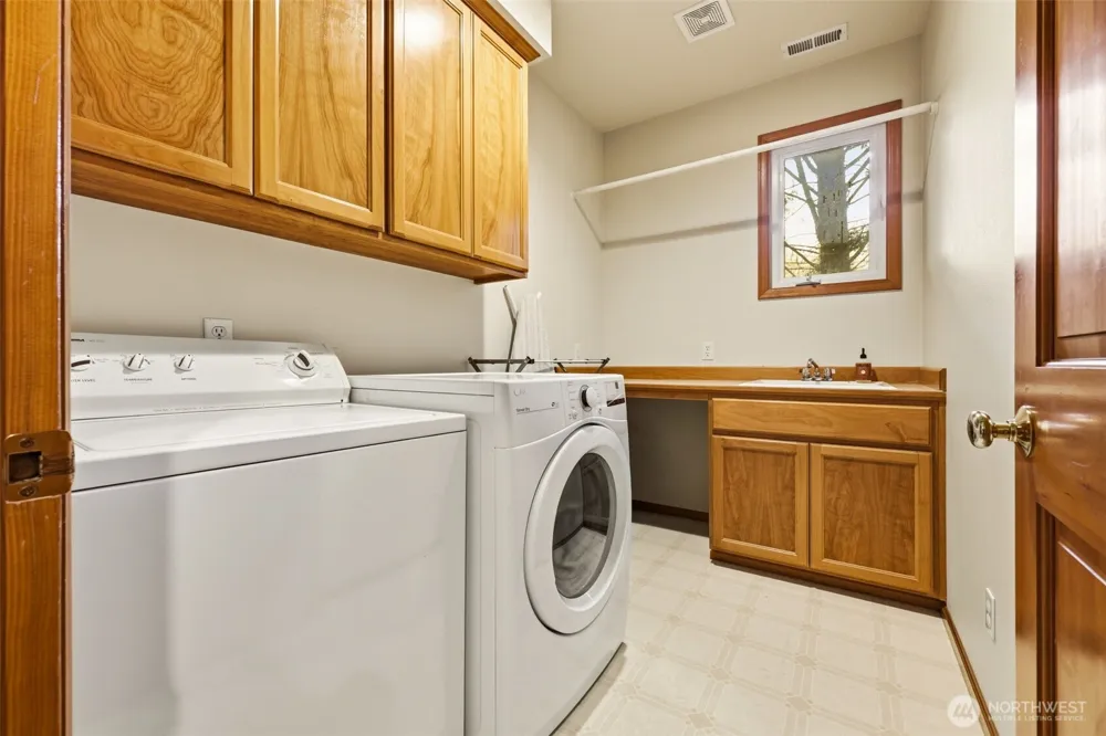 11033 169th Place NE Redmond, WA 98052