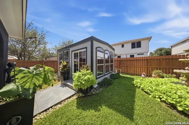 9007 Lilac Hl Universal City, TX 78148