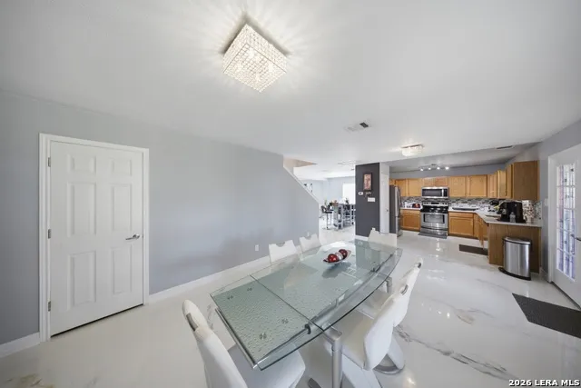 9007 Lilac Hl Universal City, TX 78148