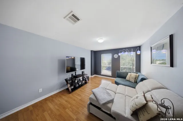 9007 Lilac Hl Universal City, TX 78148
