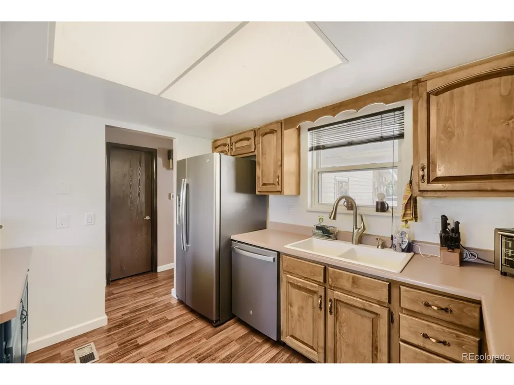 2446 S Vaughn Way #C Aurora, CO 80014