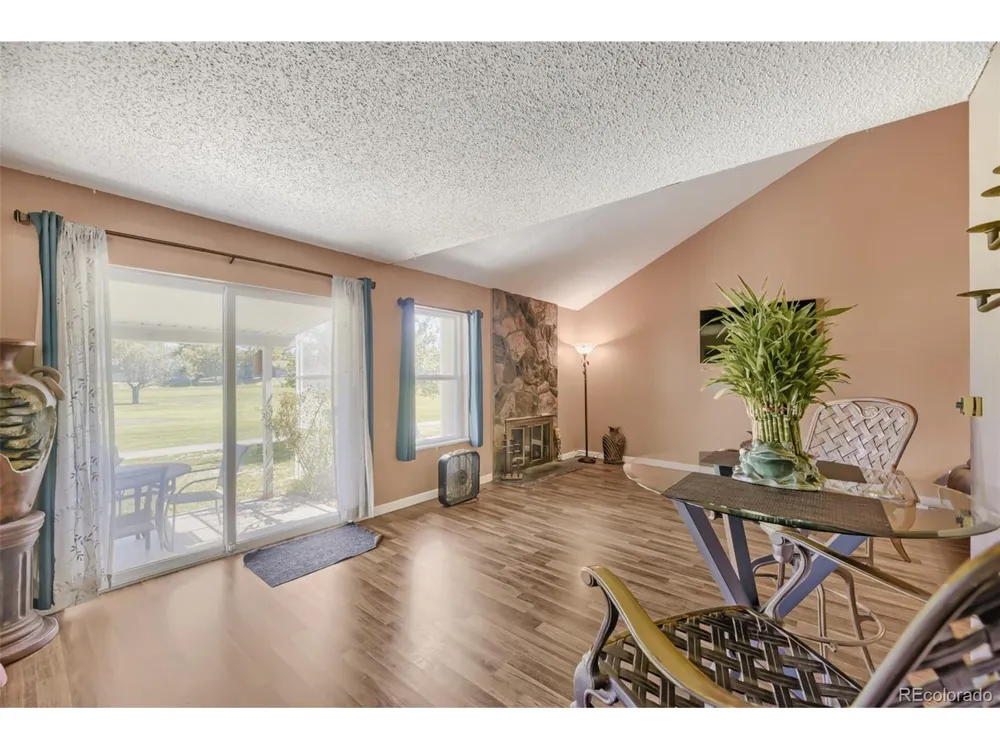 2446 S Vaughn Way #C Aurora, CO 80014