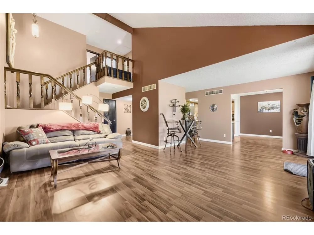 2446 S Vaughn Way #C Aurora, CO 80014