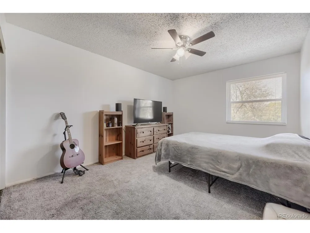 2446 S Vaughn Way #C Aurora, CO 80014