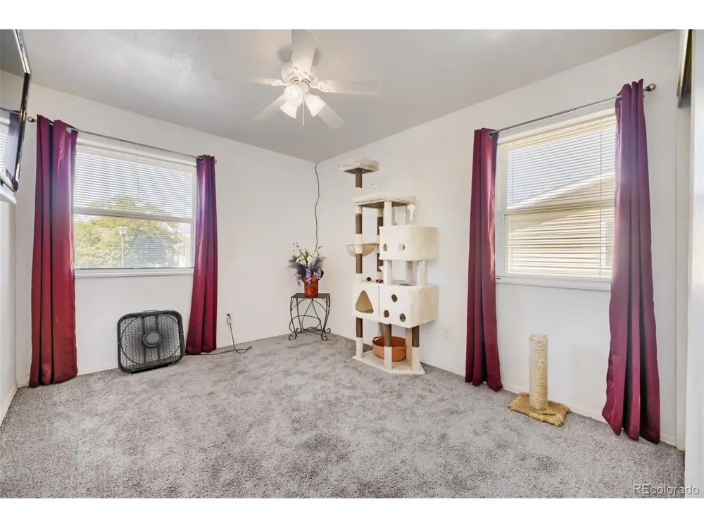 2446 S Vaughn Way #C Aurora, CO 80014