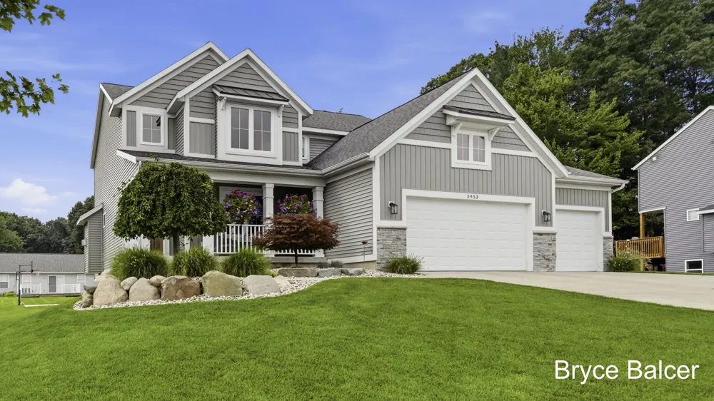 5953 Marblehead Drive NE Belmont, MI 49306