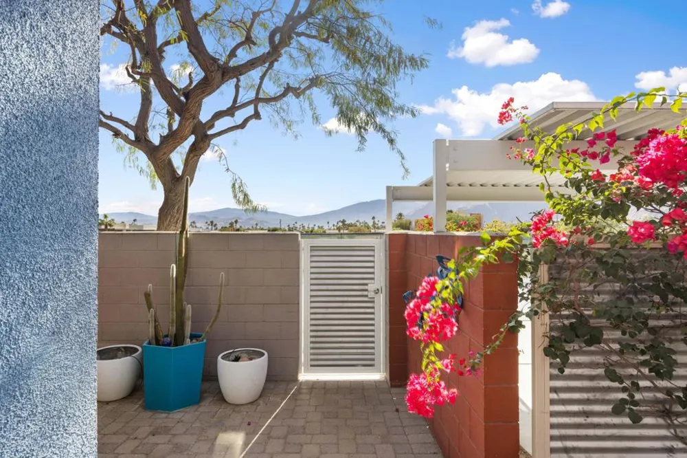 3538 Foothill Avenue Palm Springs, CA 92262