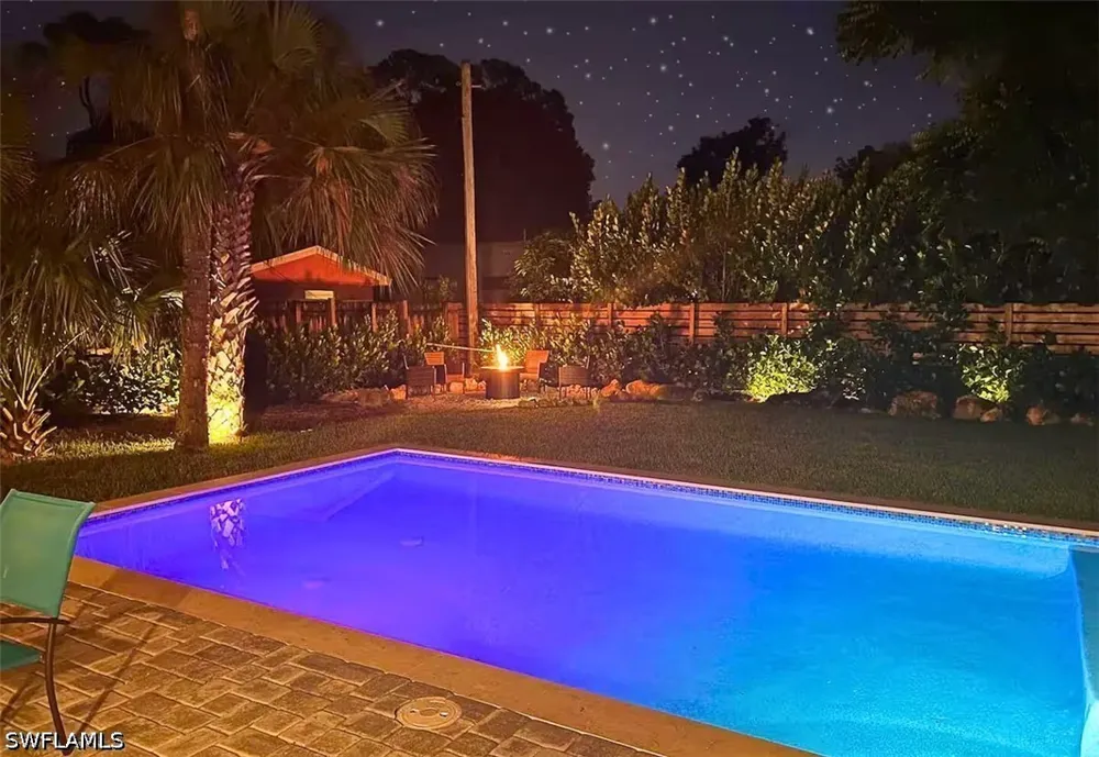Estey Avenue Naples, FL 34104
