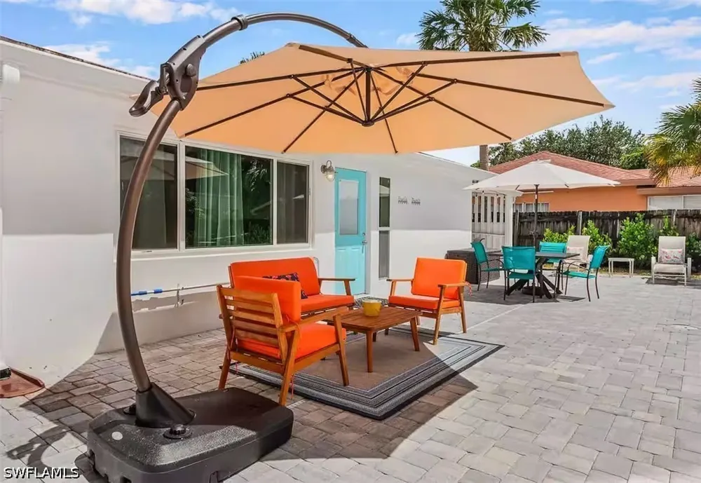 Estey Avenue Naples, FL 34104