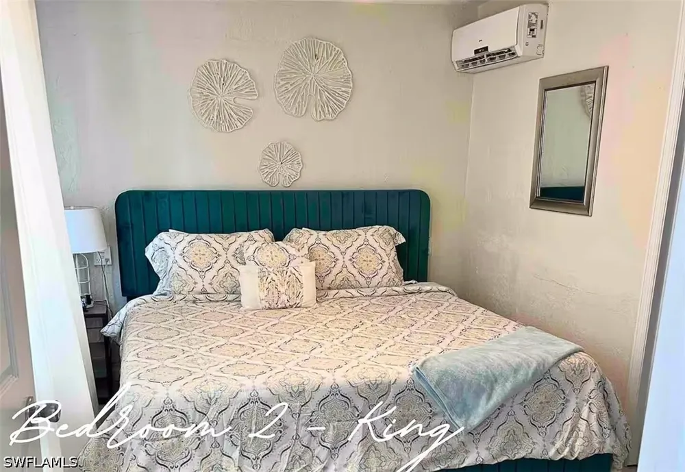 Estey Avenue Naples, FL 34104