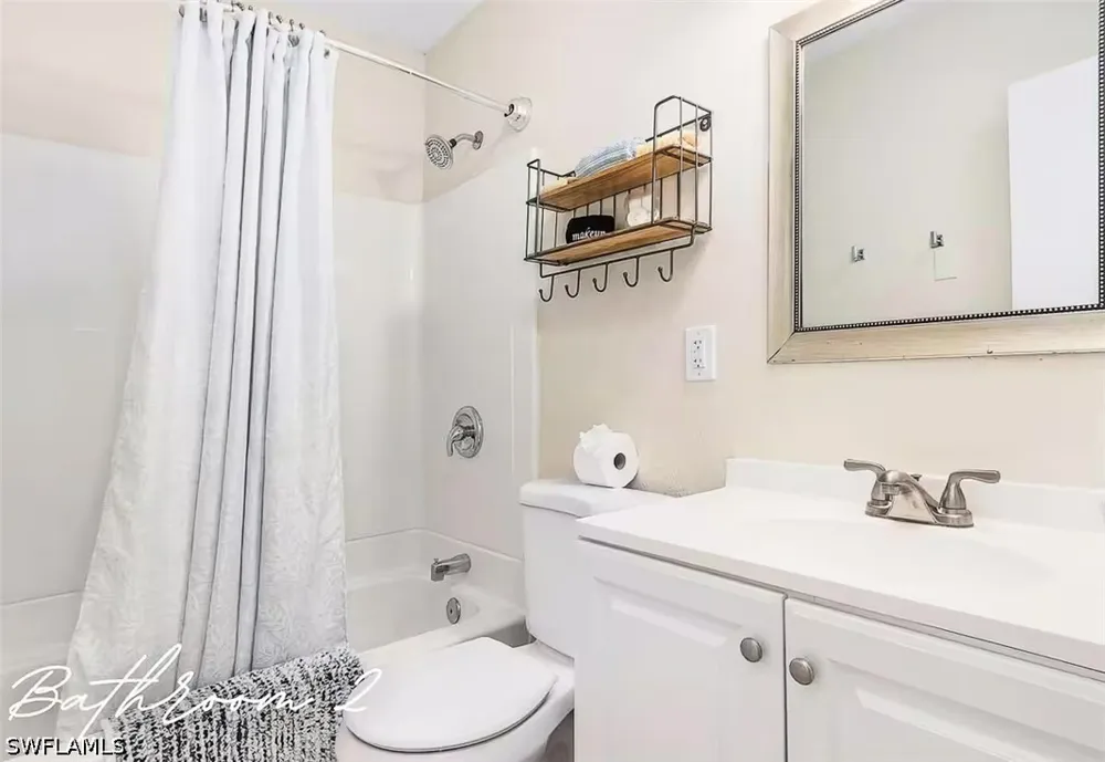 Estey Avenue Naples, FL 34104