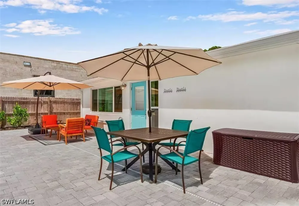 Estey Avenue Naples, FL 34104