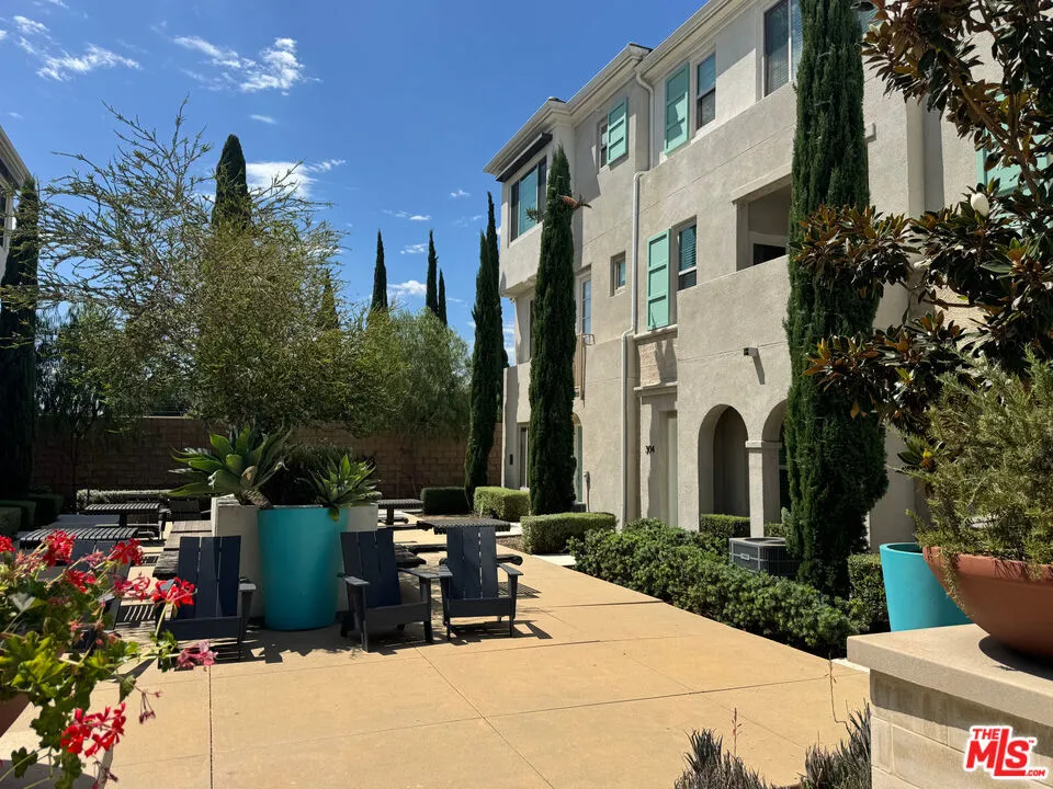 306 S Derek Lane La Habra, CA 90631