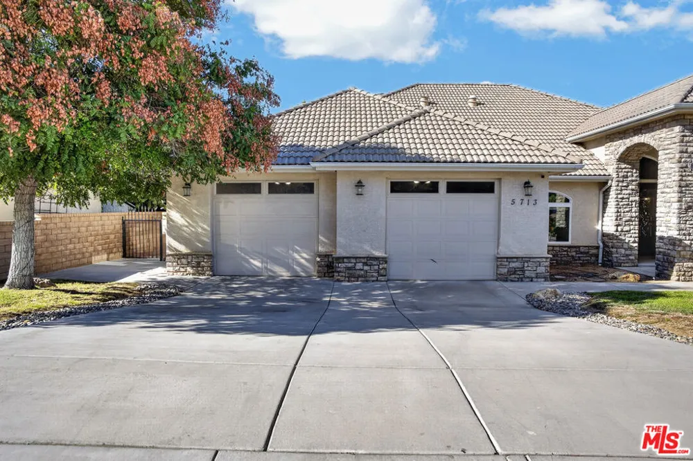 5713 Bulford Place Lancaster, CA 93536