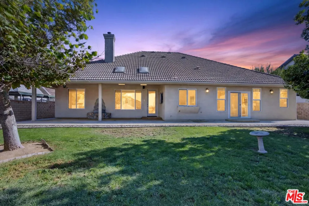5713 Bulford Place Lancaster, CA 93536