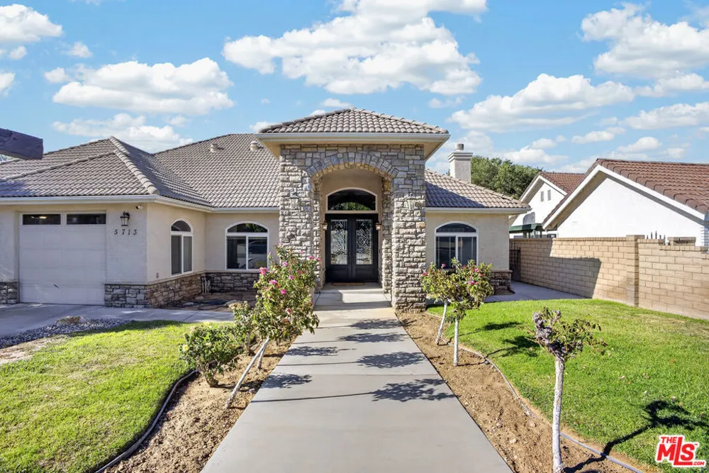5713 Bulford Place Lancaster, CA 93536