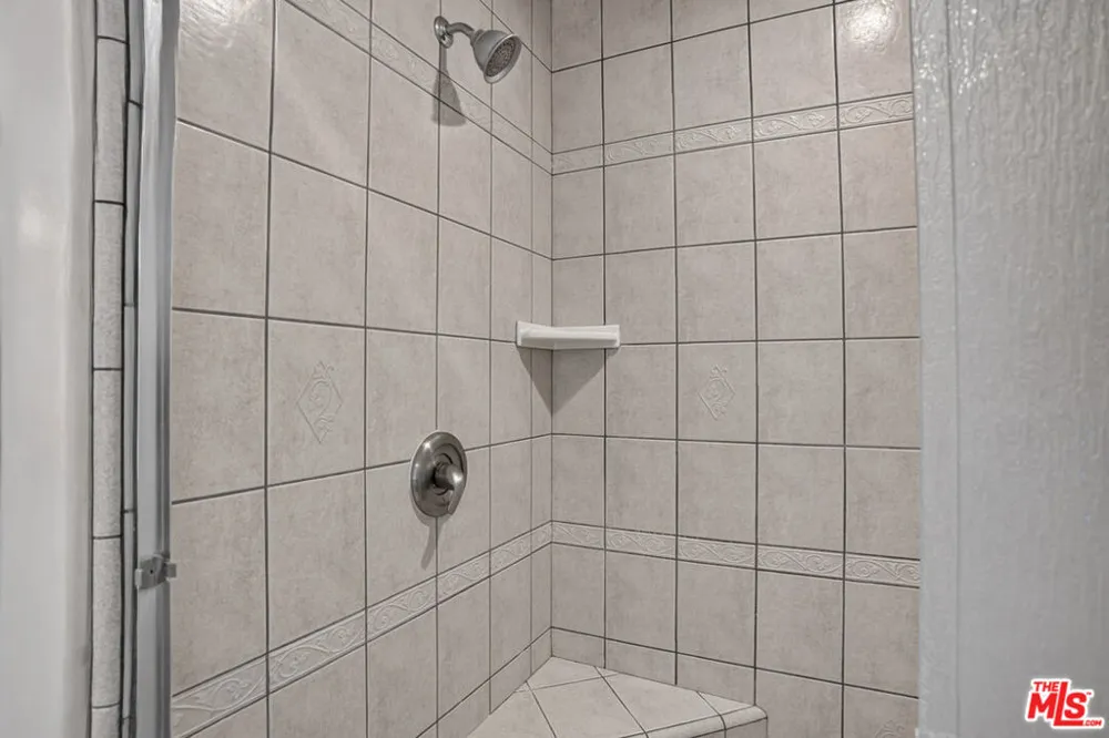 5713 Bulford Place Lancaster, CA 93536