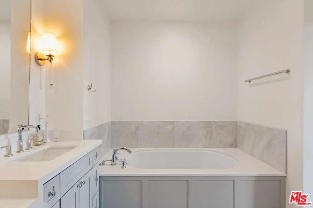10580 Wilshire Boulevard #5SW Los Angeles, CA 90024