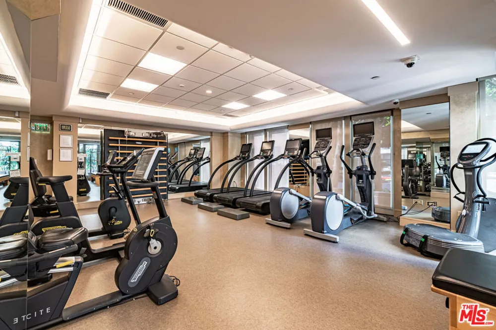 10580 Wilshire Boulevard #5SW Los Angeles, CA 90024